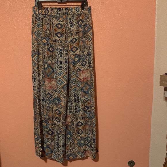 NWT Wide Legs Print Pants - Picture 4 of 7
